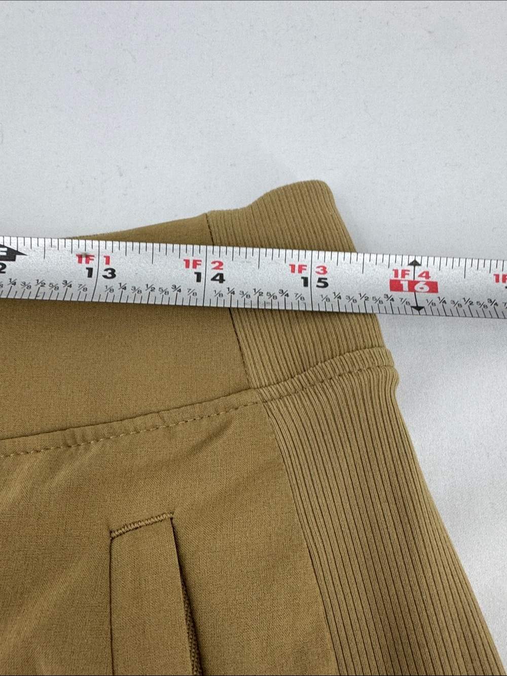 Athleta Womens Lightweight, Wrinkle-Free, Elastic Waist Khaki Dress Shorts, 10 - Picture 10 of 14